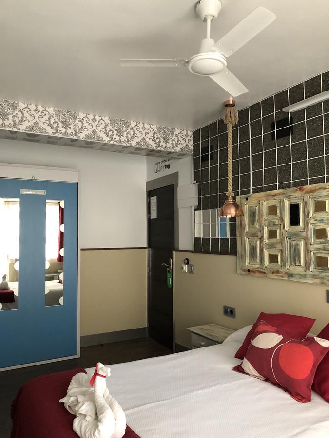 Hostal Boutique Luna De Gavin Cullera Εξωτερικό φωτογραφία